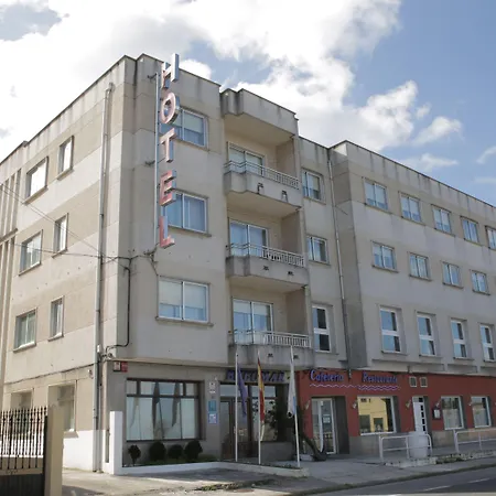 ホテル Alda Bueumar