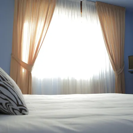 ホテル Alda Bueumar ブエウ