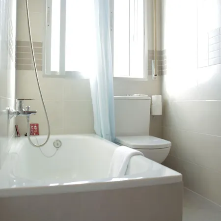 ホテル Alda Bueumar ブエウ