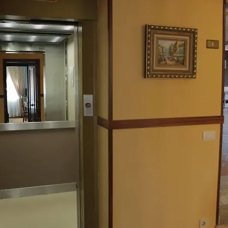 Hotel Alda Bueumar