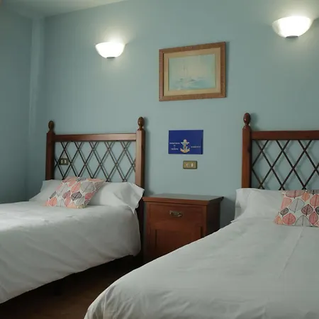 ホテル Alda Bueumar