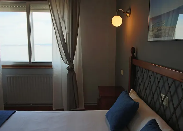 Alda Bueumar Hotell Bueu